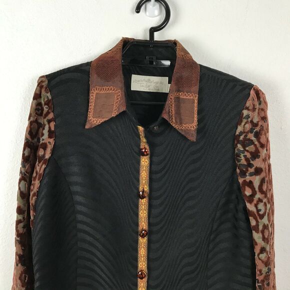 Taylor G Blouse Size M Multicolor Animal Print Rayon Blend Button Up Womens - Picture 2 of 11